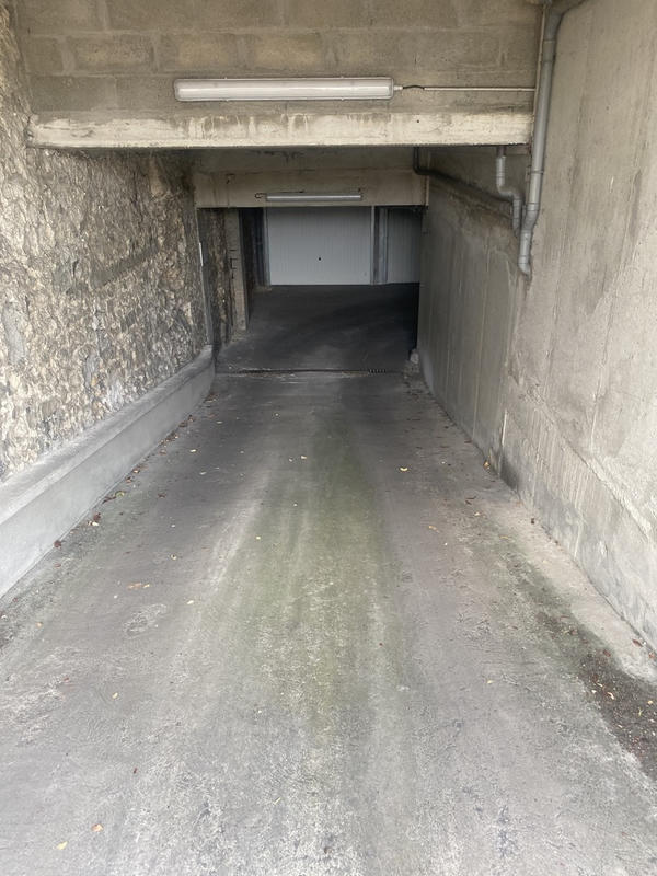 Parking / Garage - 15 m²