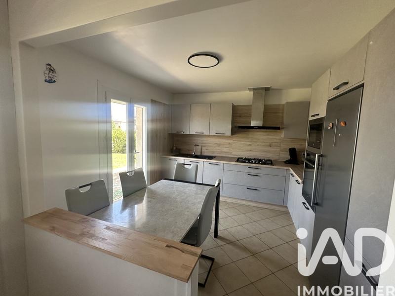 Maison - 92 m² - 4 pièces