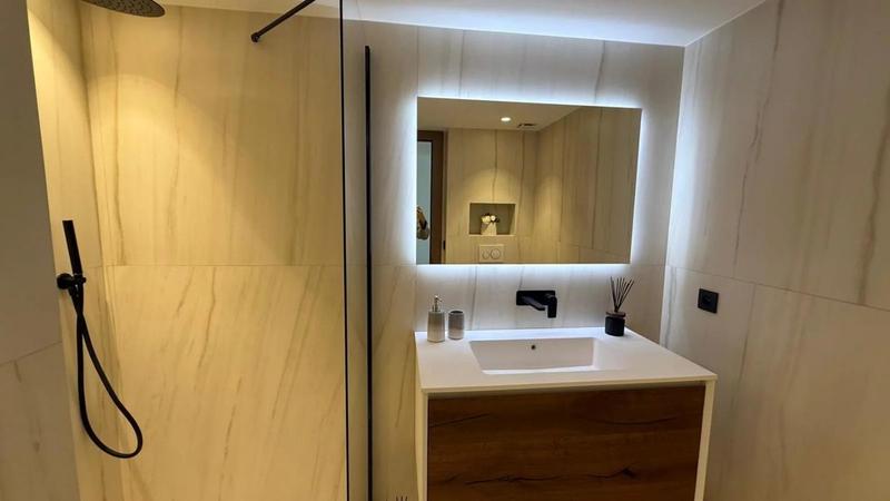 Appartement - 100 m² - 4 pièces