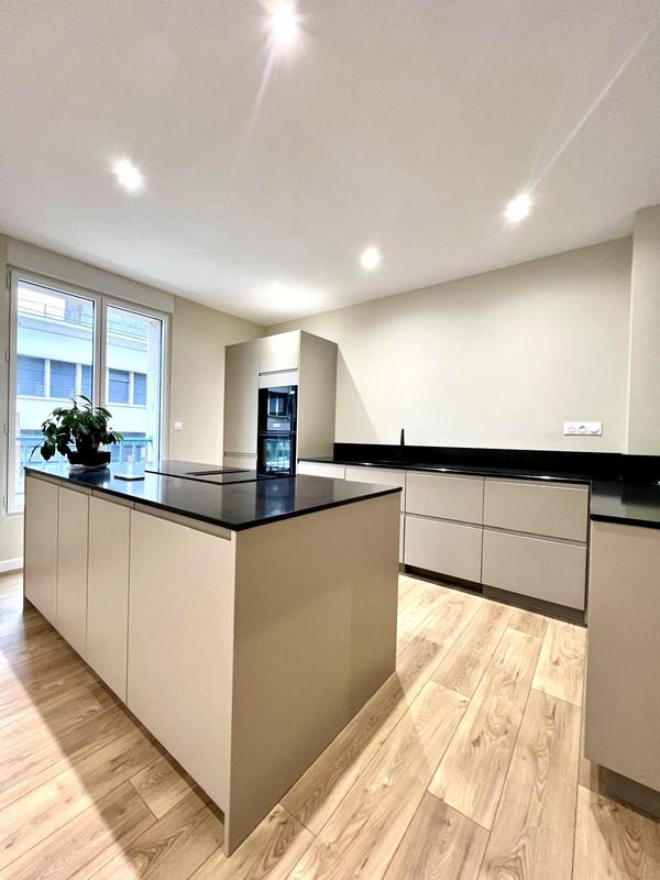 Appartement - 79 m² - 3 pièces