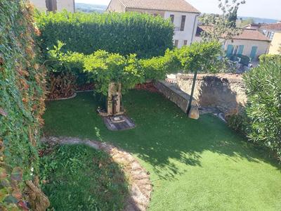 Maison - 287 m² - 9 pièces