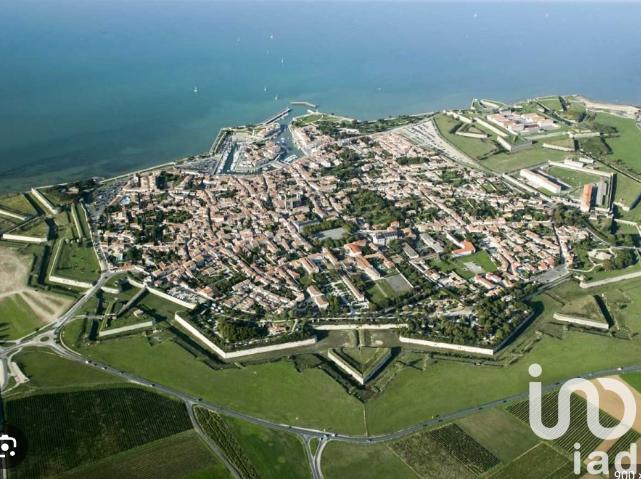 Maison - 93 m² - 4 pièces