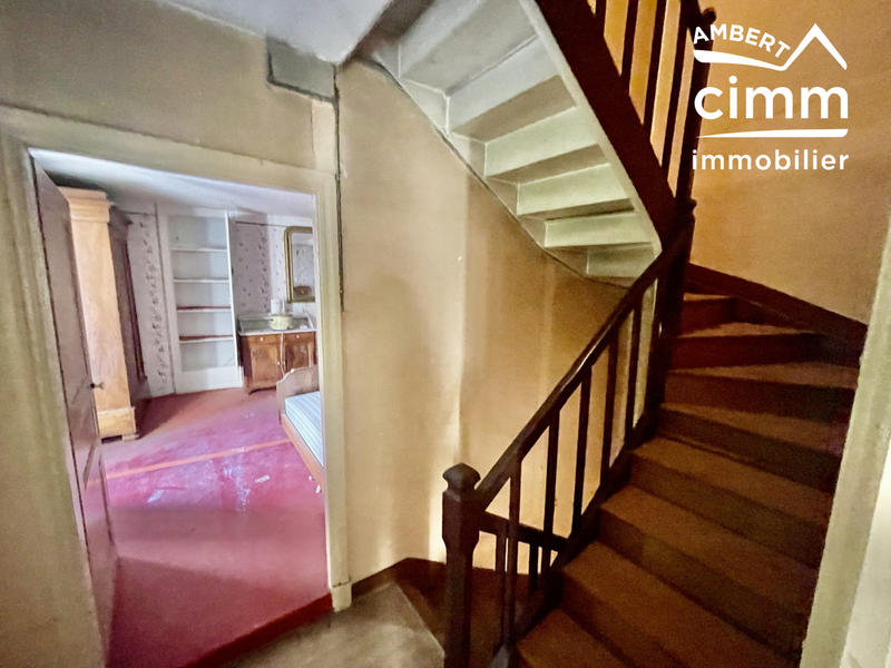 Maison - 95 m² - 5 pièces