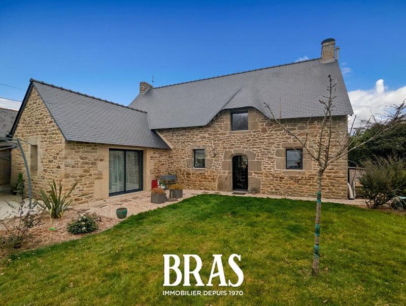 Maison - 110 m² - 6 pièces