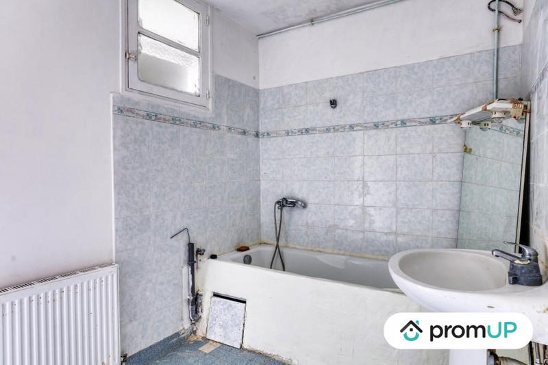 Maison - 96 m² - 3 pièces