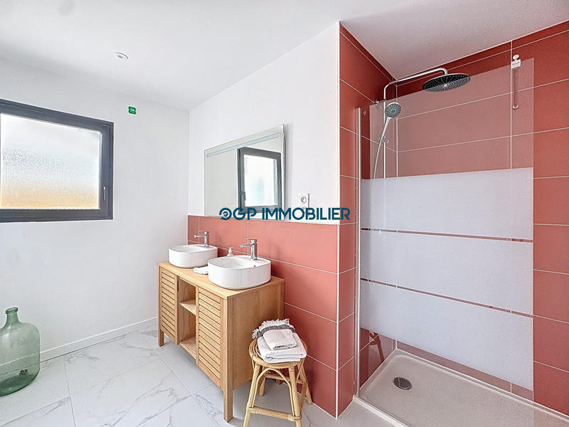 Maison - 110 m² - 4 pièces