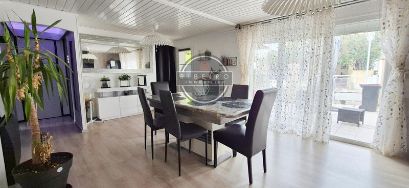 Appartement - 75 m² - 4 pièces