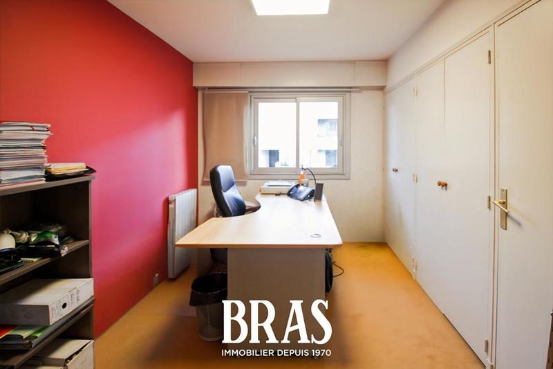 Local commercial - 89 m² - 5 pièces