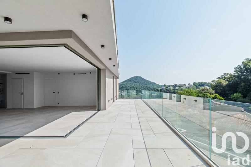 Appartement - 86 m² - 3 pièces