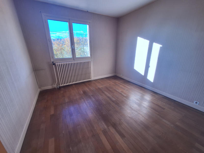 Maison - 186 m² - 10 pièces