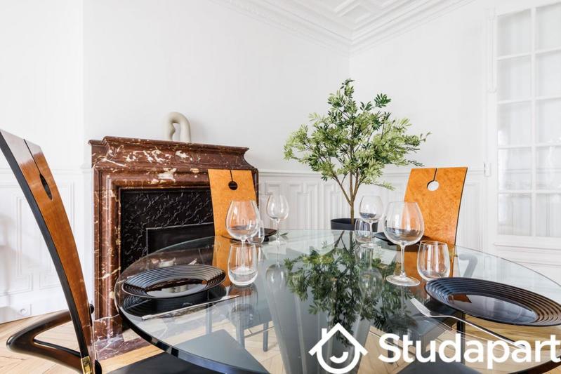 Appartement - 150 m² - 5 pièces