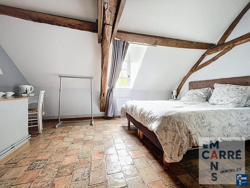 Maison - 380 m² - 10 pièces