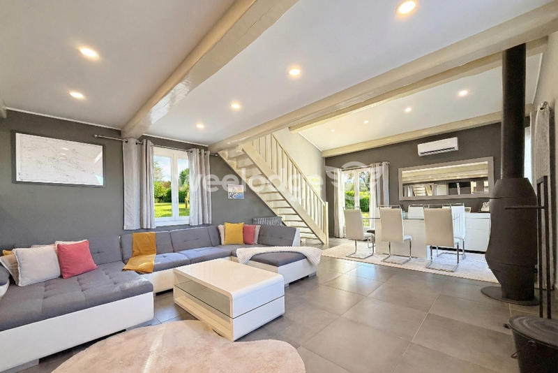 Maison - 168 m² - 7 pièces