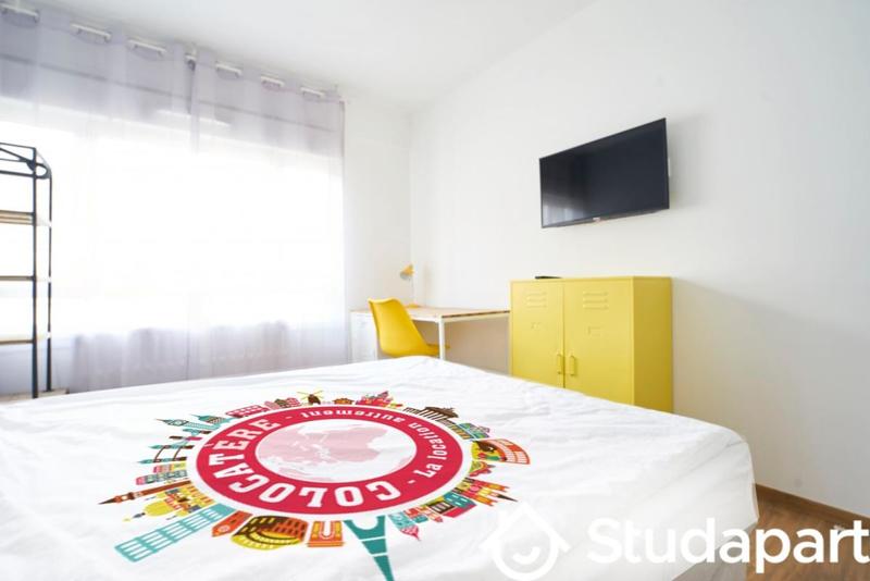 Chambre - 13 m² - 1 pièce