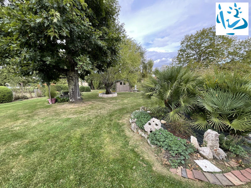 Maison - 172 m² - 9 pièces