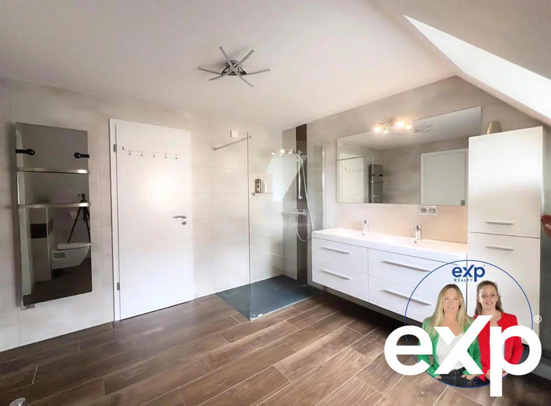 Maison - 183 m² - 7 pièces