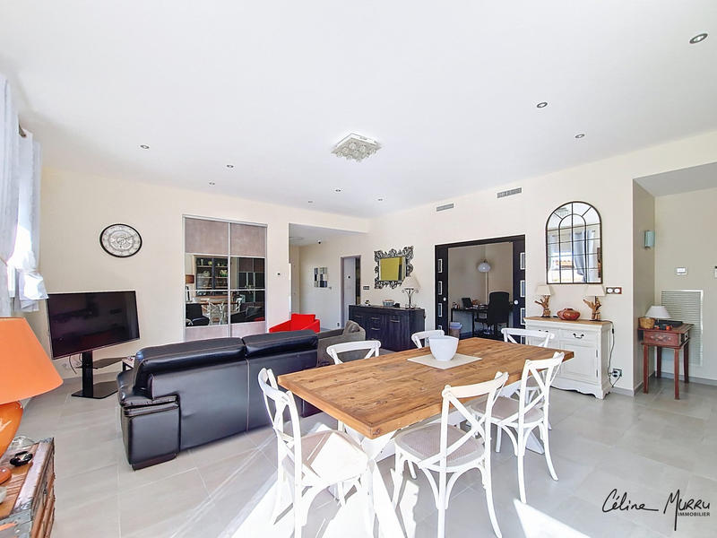 Maison traditionnelle - 127 m² - 4 pièces