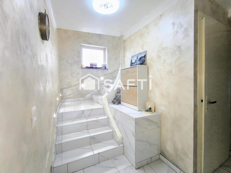 Maison - 178 m² - 9 pièces