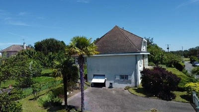 Maison - 127 m² - 7 pièces