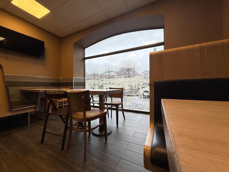 Local commercial - 100 m² - 2 pièces