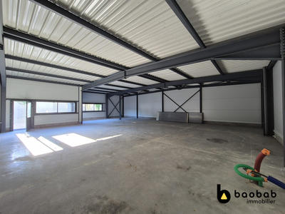 Entrepôt - 200 m²