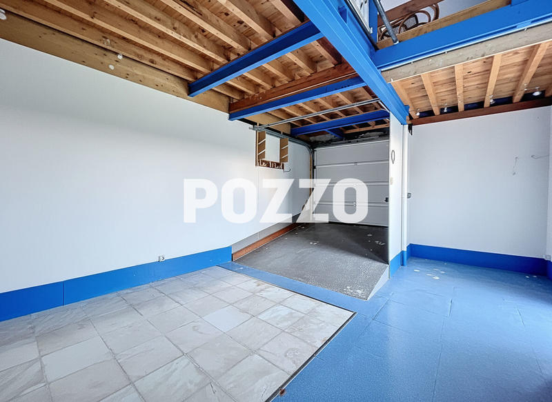 Maison - 201 m² - 16 pièces