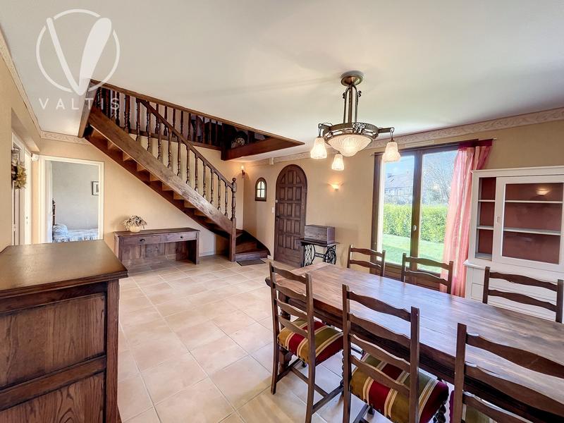 Maison traditionnelle - 101 m² - 5 pièces