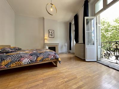 Appartement - 100 m² - 4 pièces