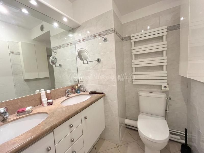 Appartement - 94 m² - 4 pièces