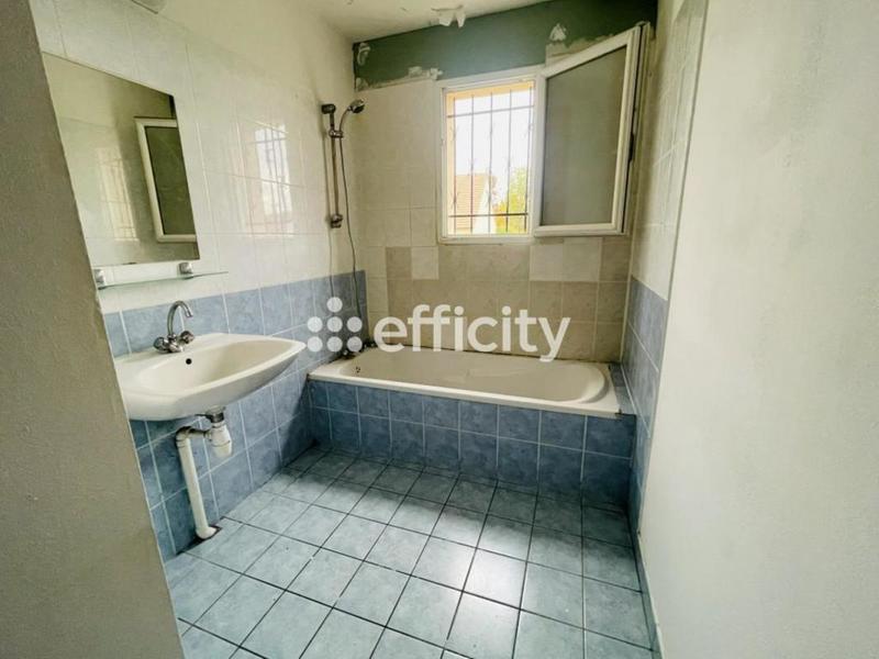 Maison - 84 m² - 5 pièces