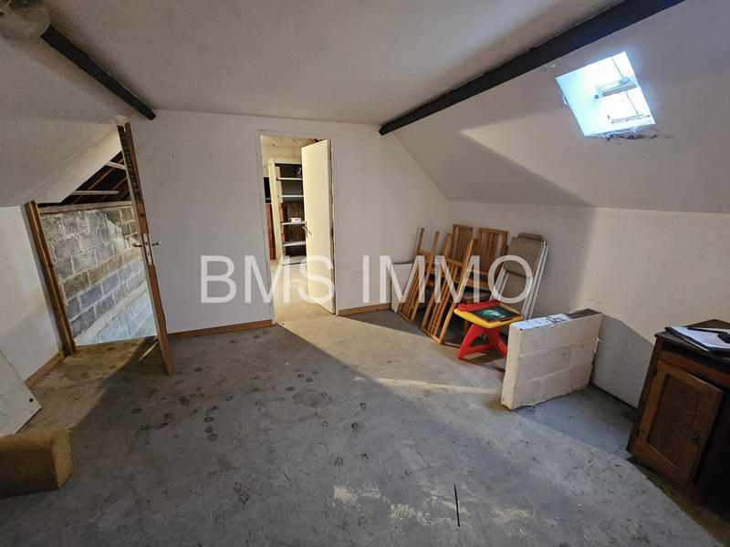 Maison - 93 m² - 4 pièces