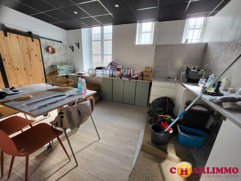 Local d'activités - 297 m² - 3 pièces