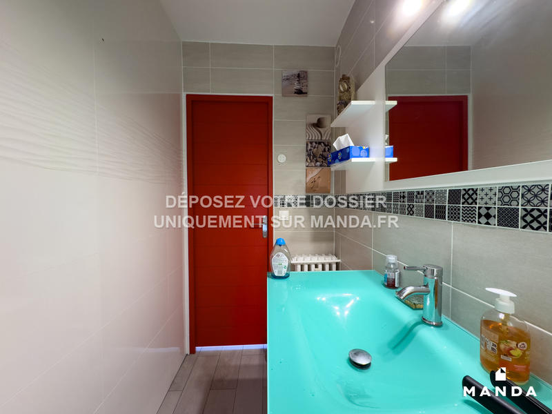 Chambre - 12 m² - 5 pièces