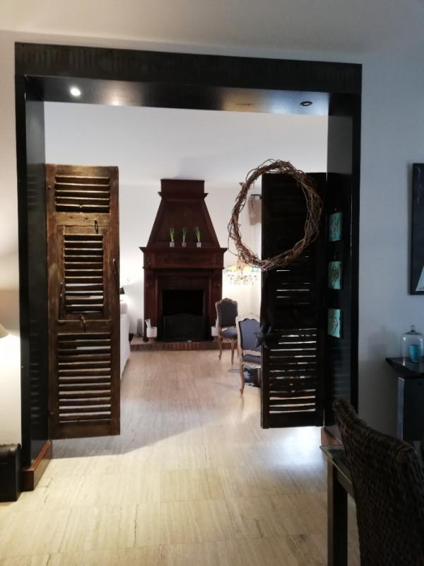 Maison - 252 m² - 9 pièces