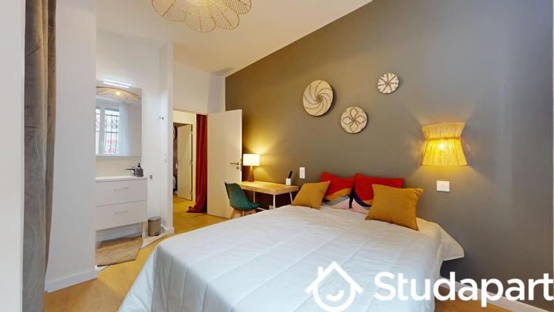 Chambre - 13 m² - 1 pièce