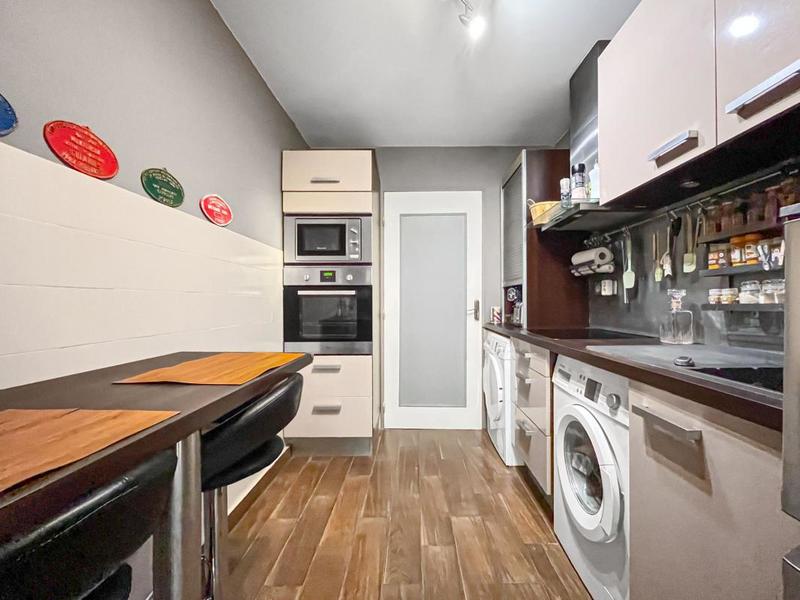 Appartement - 80 m² - 3 pièces