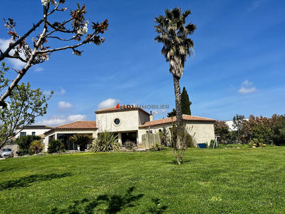 Maison - 210 m² - 5 pièces