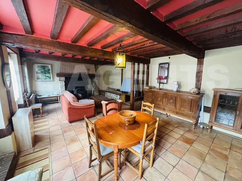 Maison - 200 m² - 7 pièces