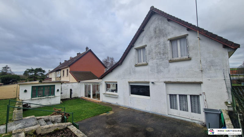 Maison - 130 m² - 8 pièces