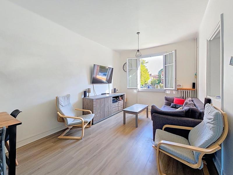 Maison - 80 m² - 5 pièces