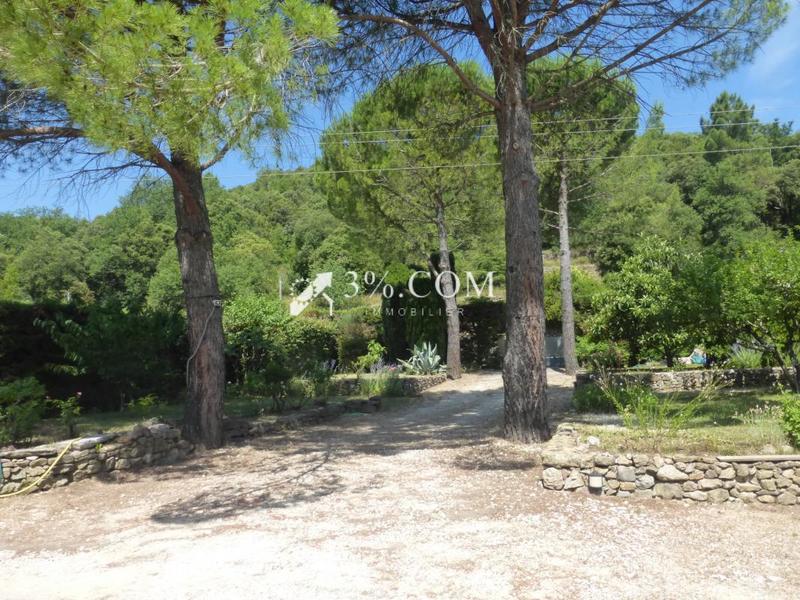 Mas - 242 m² - 9 pièces