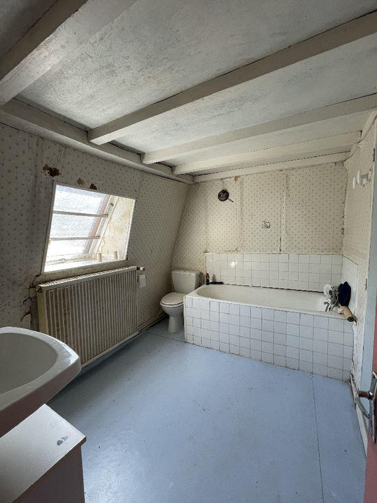 Corps de ferme - 280 m² - 9 pièces