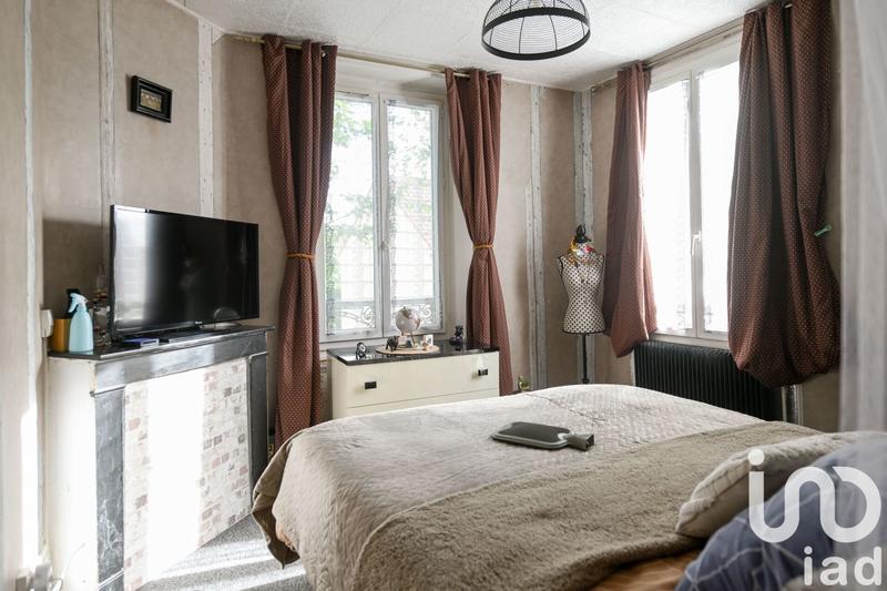 Maison - 230 m² - 5 pièces