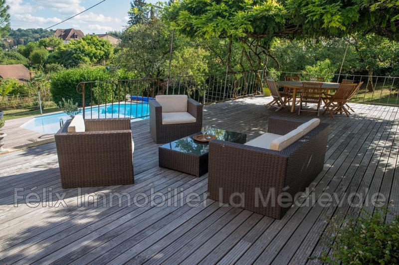 Maison - 158 m² - 6 pièces