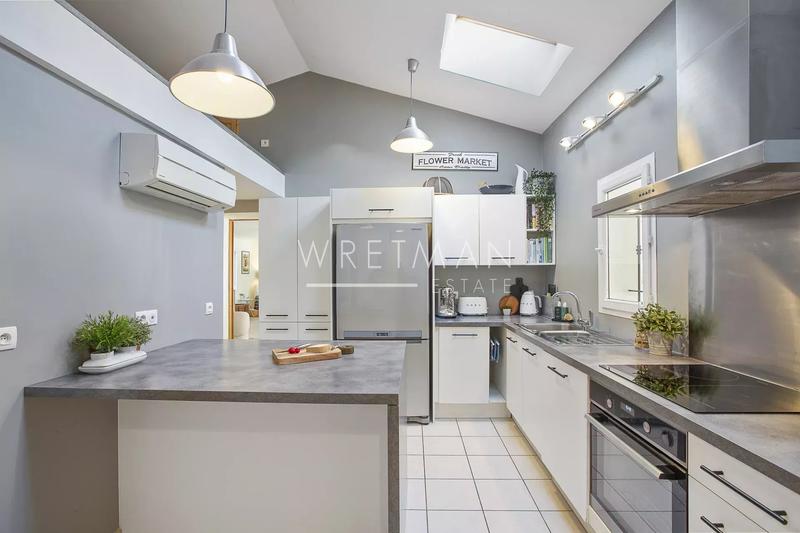 Villa - 253 m² - 12 pièces