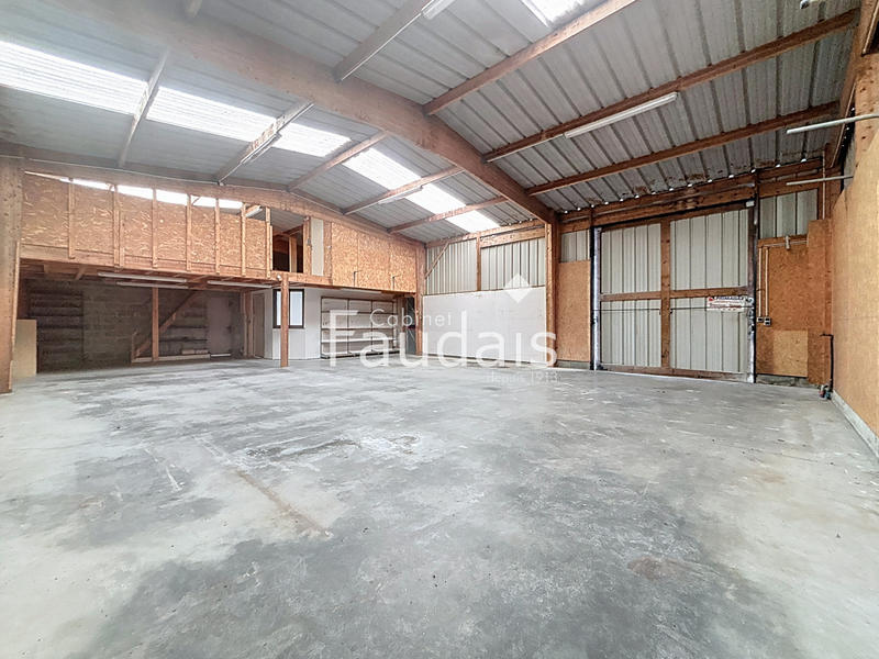 Local d'activités - 200 m²