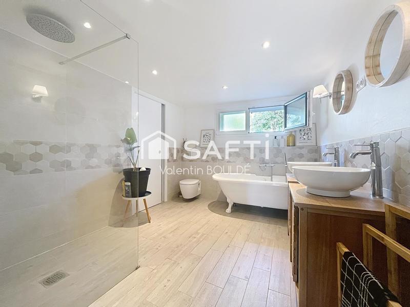 Maison - 182 m² - 7 pièces