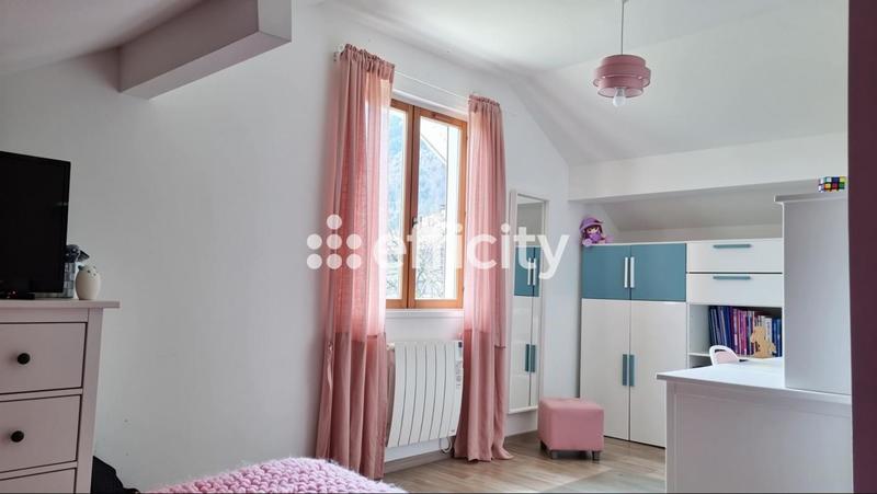 Maison - 103 m² - 4 pièces