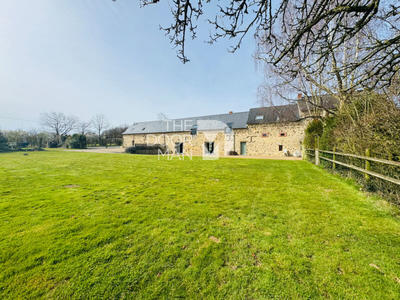 Propriété - 580 m² - 17 pièces