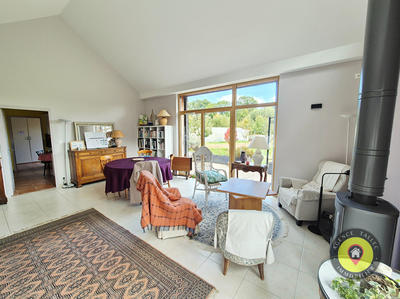 Maison - 160 m² - 5 pièces